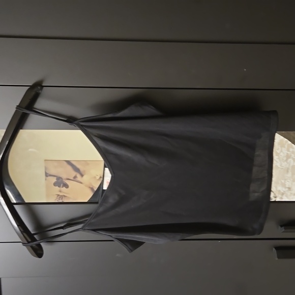 Intempo Lightweight Crop Cami - Picture 1 of 2